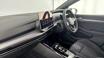 2026 Volkswagen ETSI MHEV Black Edition DSG Euro 6 5-door (Black) - Image: 2