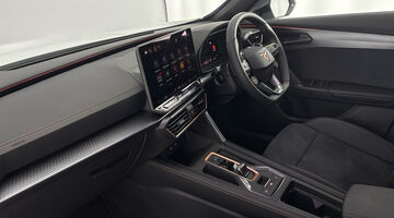 2025 CUPRA ETSI V2 DSG Euro 6 5-door (White) - Image: 2
