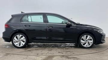 2025 Volkswagen ETSI MHEV Style DSG Euro 6 5-door (Black) - Image: 4