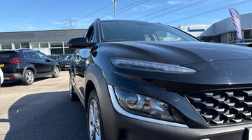 2021 Hyundai 1.0 T-GDi MHEV SE Connect Euro 6 5-door (Black) - Image: 11