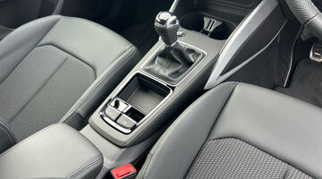 2026 Audi 1.0 TFSI 30 S line Euro 6 5-door (Blue) - Image: 35