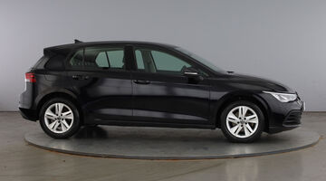 2023 Volkswagen 1.0 TSI Life Euro 6 5-door (Black) - Image: 4