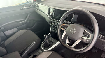 2024 Volkswagen 1.0 TSI Match Euro 6 5-door (Red) - Image: 6