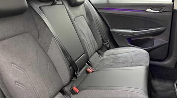 2025 Volkswagen ETSI MHEV Style DSG Euro 6 5-door (Black) - Image: 9