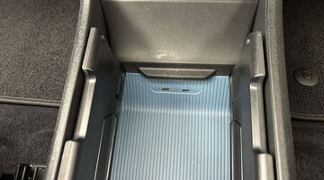2026 Volvo Single Motor Extended Range 69kWh Plus Auto 5-door (Blue) - Image: 20