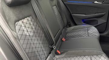 2026 Volkswagen 2.0 TDI Black Edition DSG Euro 6 5-door (Blue) - Image: 9