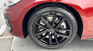 2026 Audi Saloon Black Edition e-hybrid quattro 299 PS S tronic (Red) - Image: 42