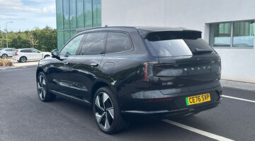 2026 Volvo Twin Motor 106kWh Ultra Auto 4WD 5-door (Black) - Image: 3