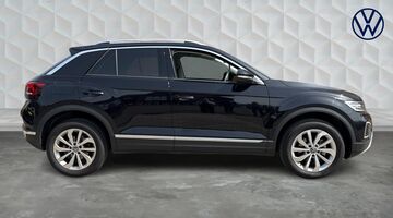 2025 Volkswagen TSI Style Euro 6 5-door (Black) - Image: 4