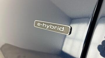 2026 Audi 3.0 e-hybrid V6 22kWh Black Edition Tiptronic quattro Euro 6 5-door (Blue) - Image: 43