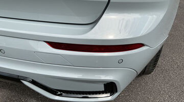 2026 Volvo 2.0 T8 18.8kWh Ultra Black Edition Auto Euro 6 5-door (Grey) - Image: 36
