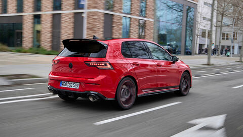 VW GTI EDITION 50 image 3