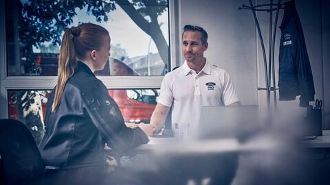 Servicing from Ford experts